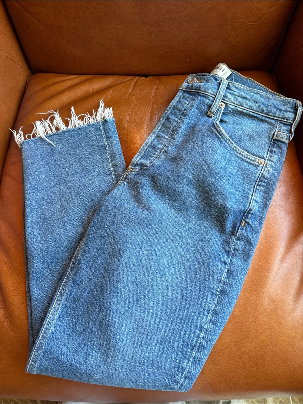 Agolde Riley Crop Denim High Rise Straight Leg Jeans with Frayed Hem - 26